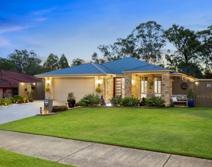 9 Highwood Court, FLAGSTONE, QLD 4280